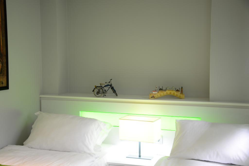 Plat Inn Hotel Taksim Istanbul Exterior photo